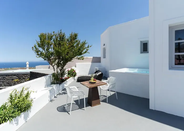 Elysian Santorini Villa Oia