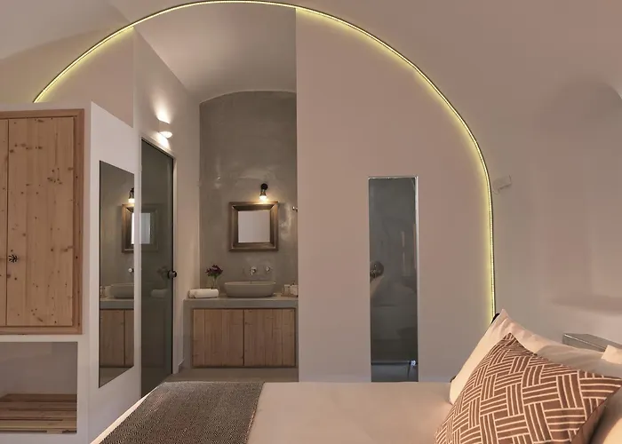 Elysian Santorini Villa