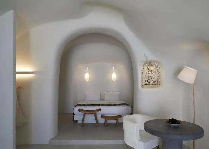 Elysian Santorini Vila