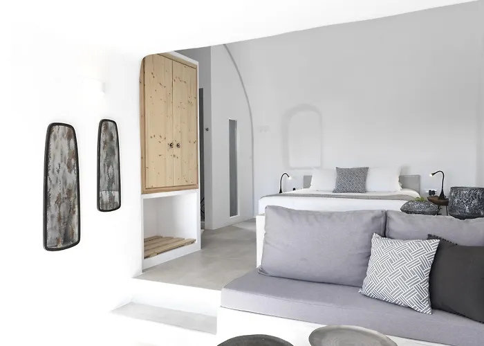 Elysian Santorini Vila *