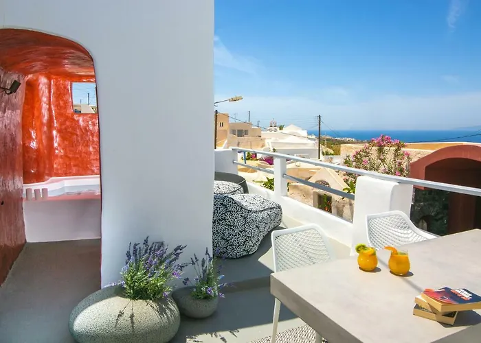 Elysian Santorini Vila