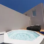 فيلة إليزيان سانتوريني أويا