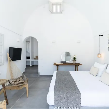 Elysian Santorini *