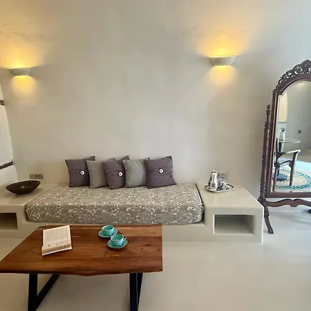 Elysian Santorini *
