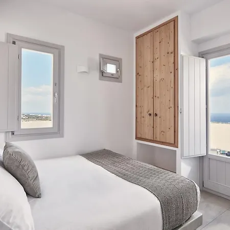Elysian Santorini *
