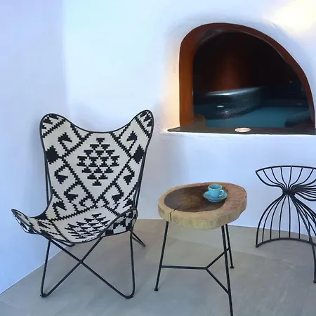 Elysian Santorini *