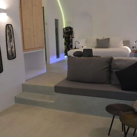 Elysian Santorini *