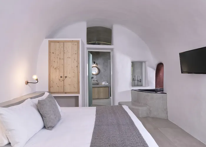 Elysian Santorini Villa Oia