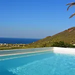 Elysian Santorini Villa *