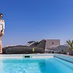 Elysian Santorini Villa Oia