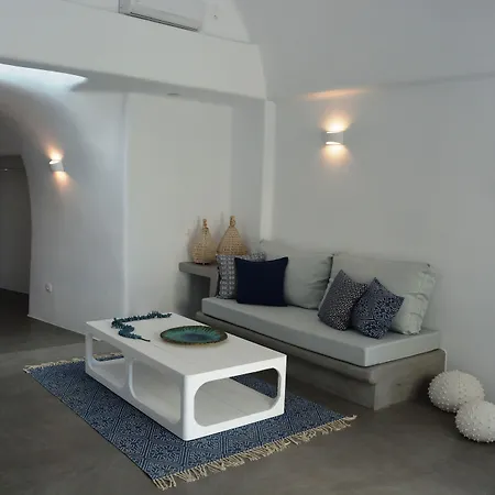 Elysian Santorini