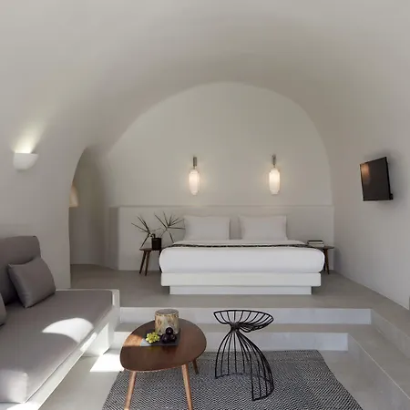 Elysian Santorini * Oia