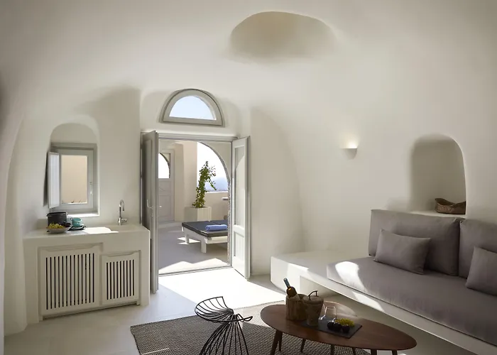 Elysian Santorini Villa Oia